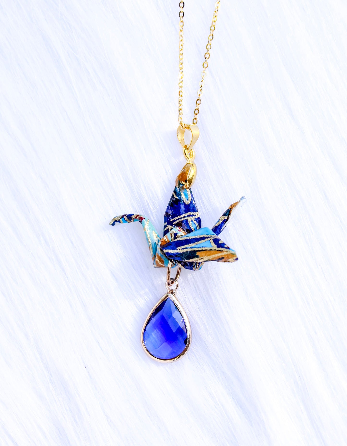 Origami-Necklace-Crane-Gold-Chain-Midnight-blue-Gemstone
