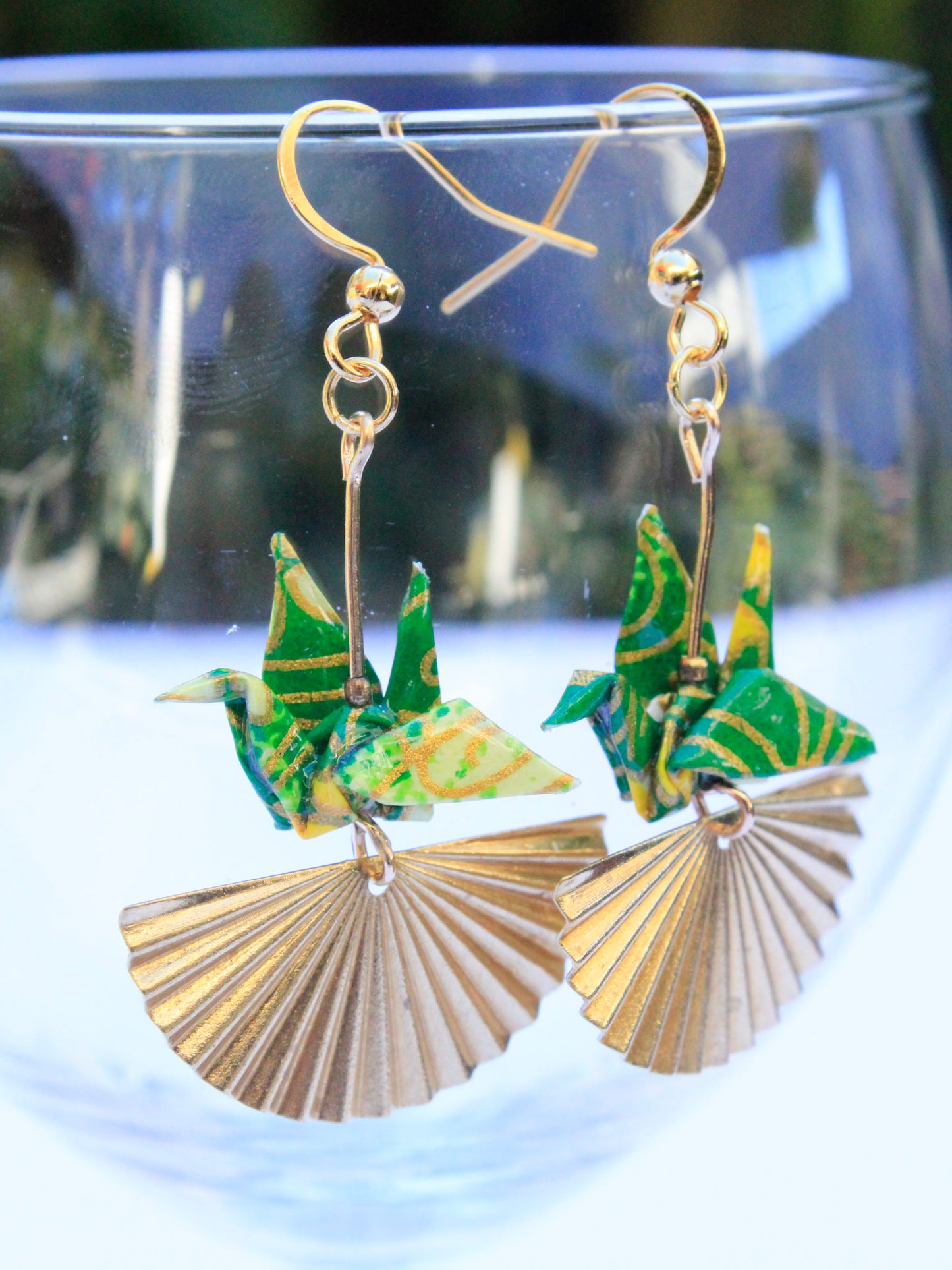 origami-crane-golden-fan-earrings-green'