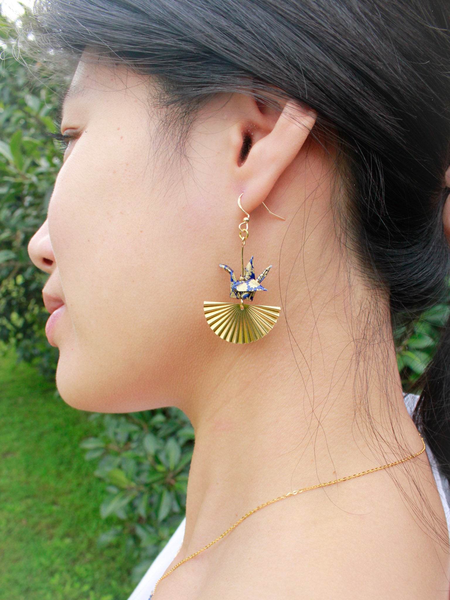 Origami-Crane-Earrings-Golden-Fan