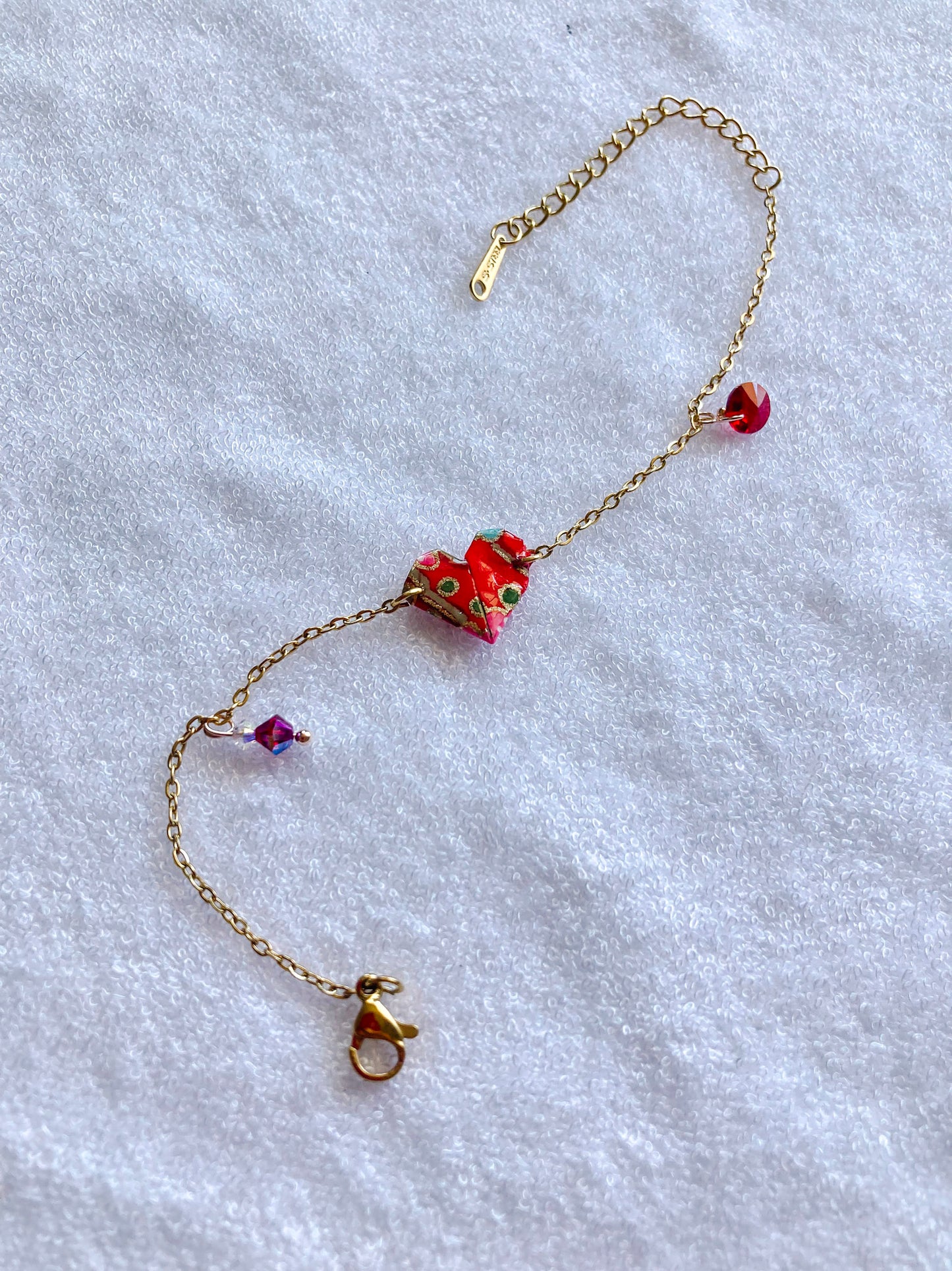 Origami-Love-Heart-Bracelet-Swarovski-Crystals-Gold-Chain-Red
