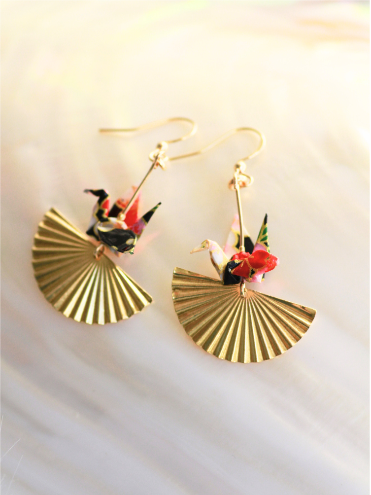goen/ゴーエンOrigami earrings Handmade Origami Crane Earrings – Golden Fan | Modular Origami