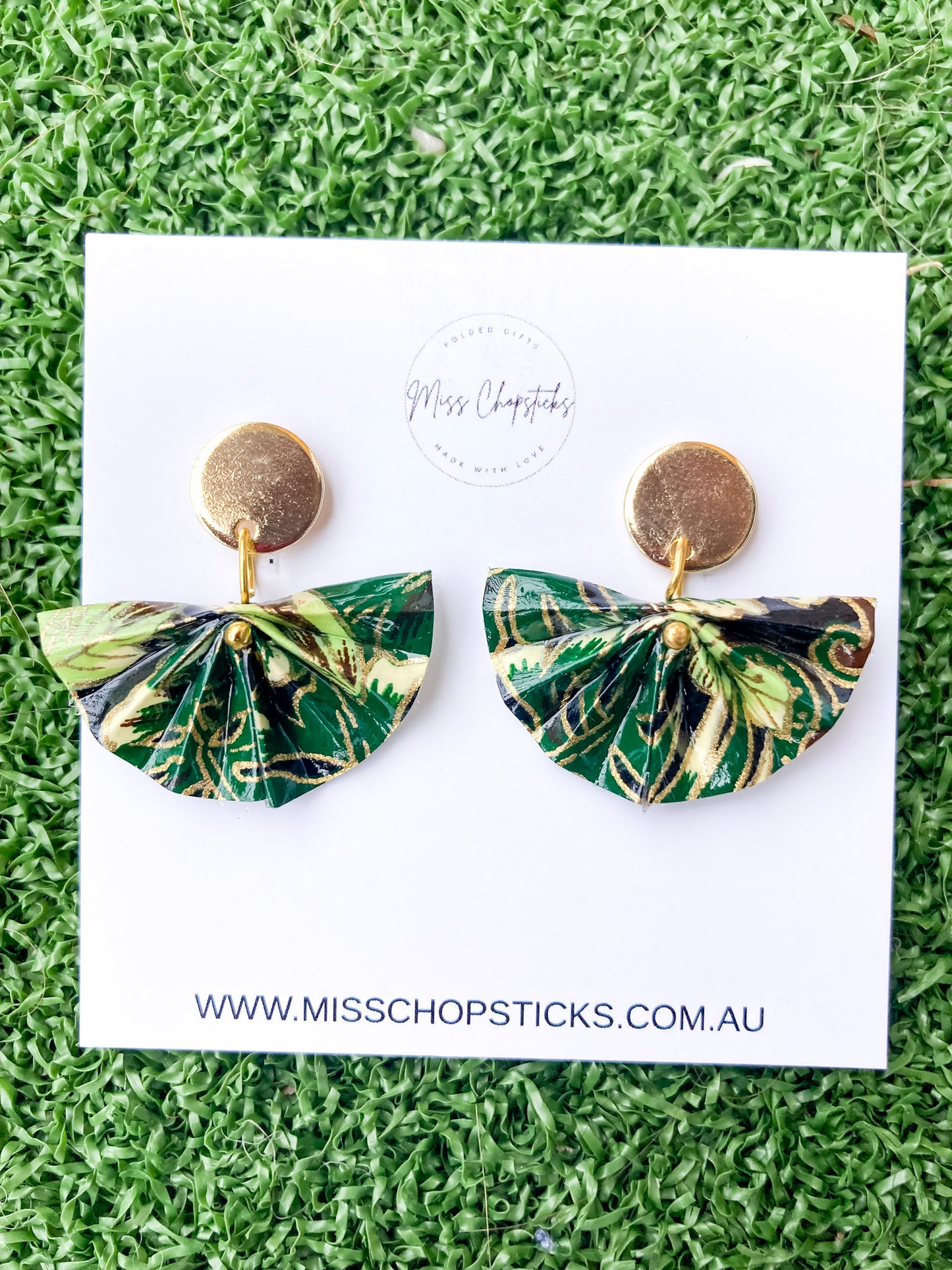 Origami-Fan-Gold-Stud-Earrings-Green
