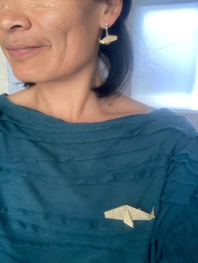 Handmade Whale Brooch – Deep Blue Tide Ocean Design