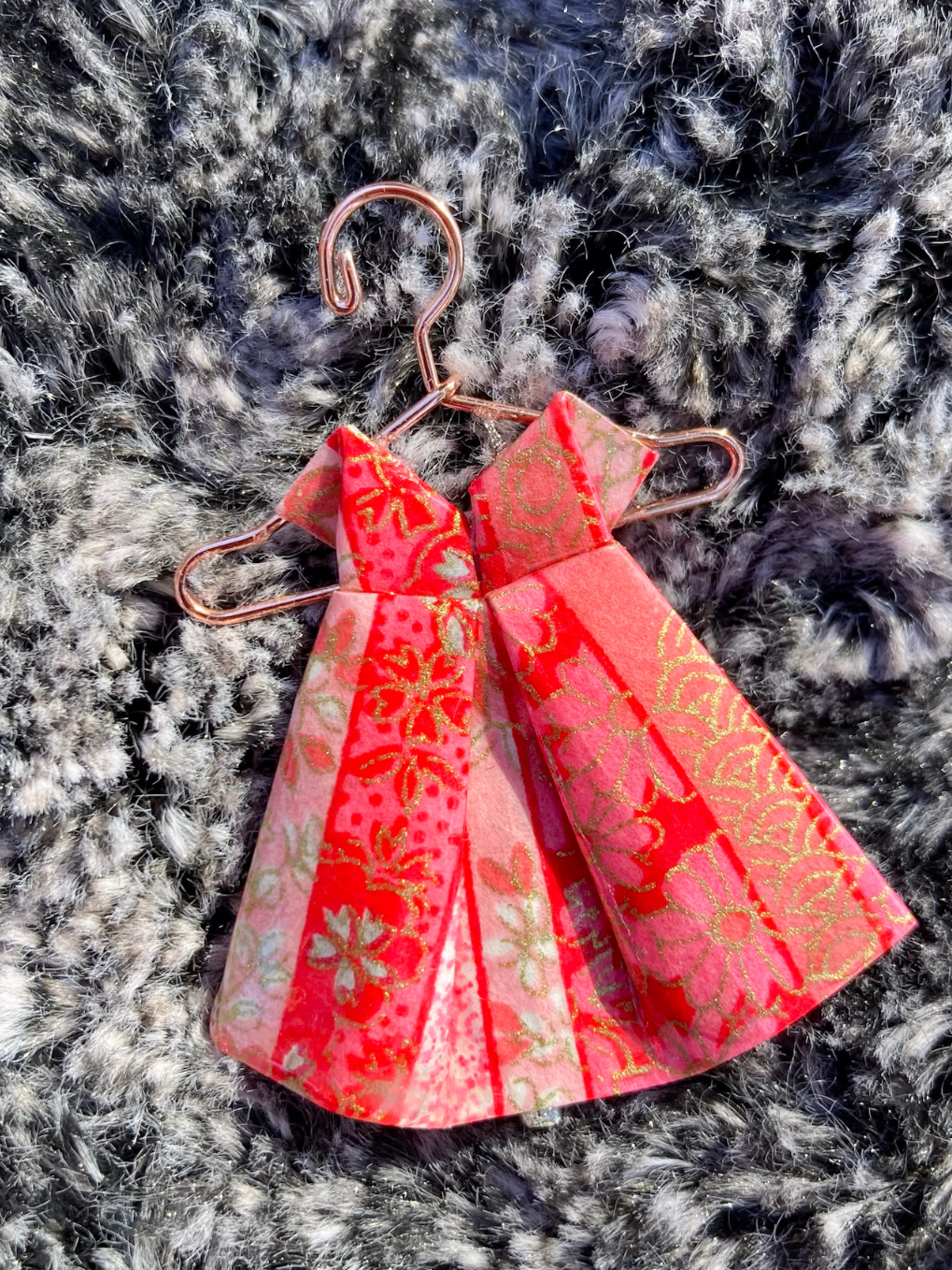 Origami-dress-brooch-peach-pink